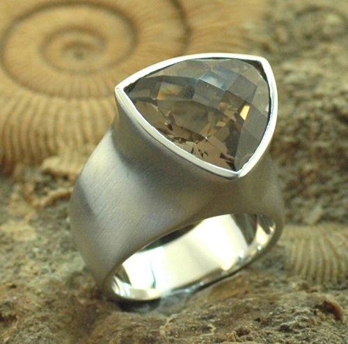 Rauchquarz Ring 15x15 mm tria.